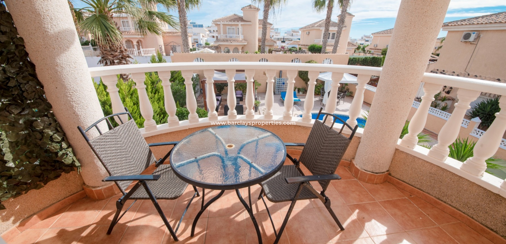 Wederverkoop - Vrijstaande Villa - Urb. La Marina