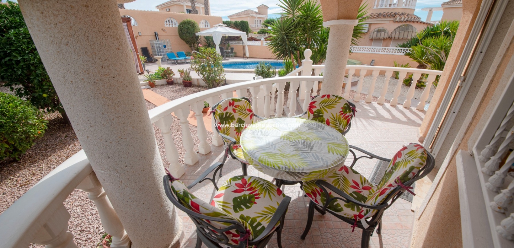 Wederverkoop - Vrijstaande Villa - Urb. La Marina