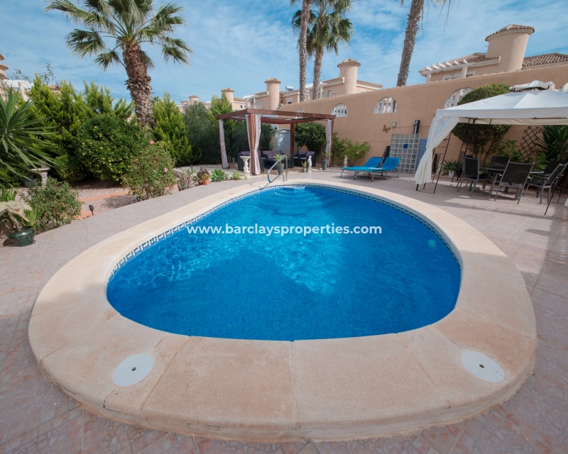 Wederverkoop - Vrijstaande Villa - Urb. La Marina