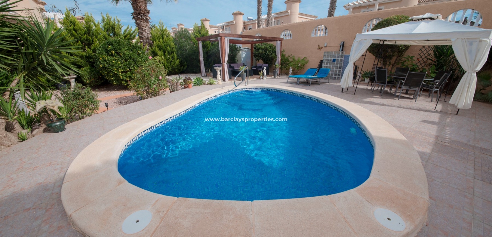 Wederverkoop - Vrijstaande Villa - Urb. La Marina