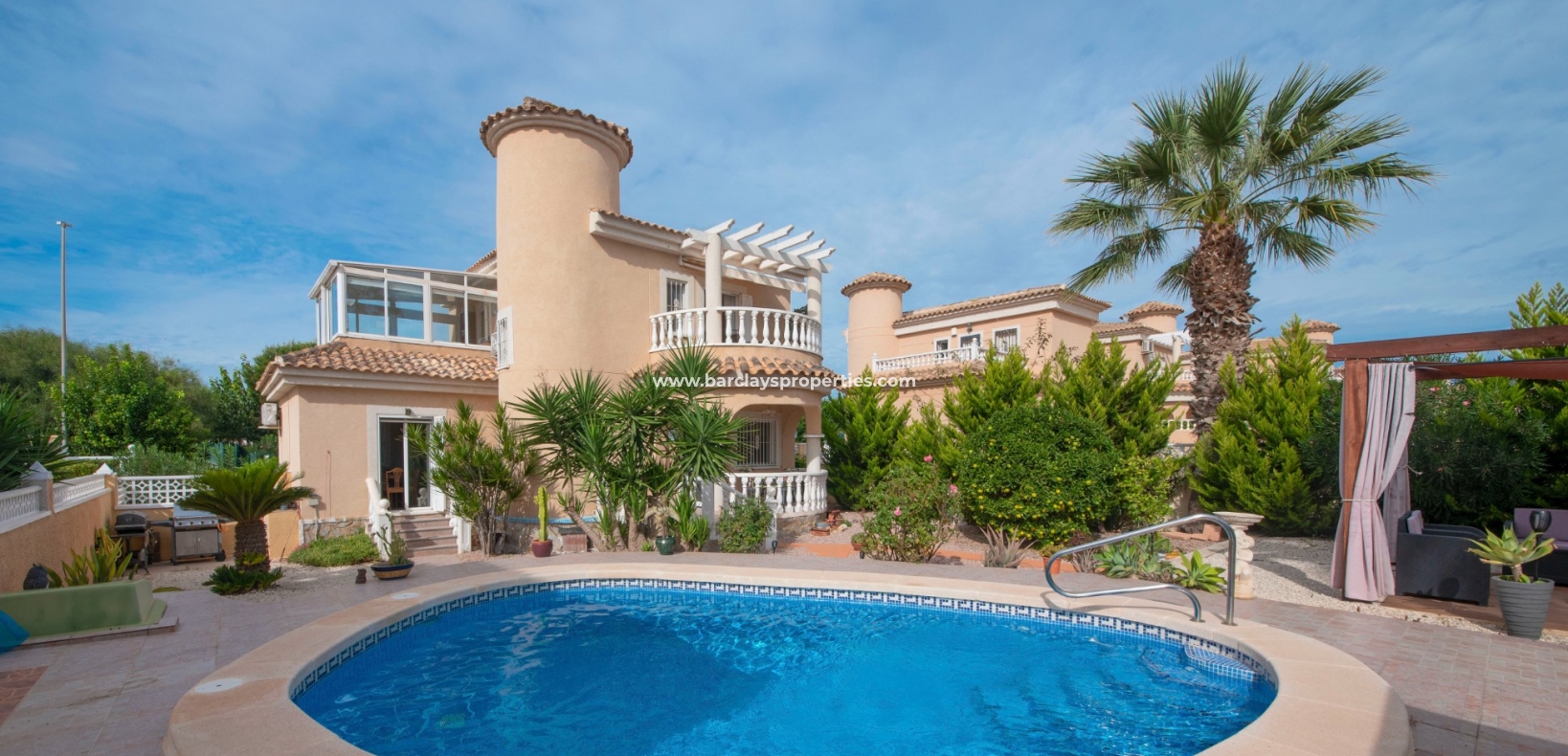 Wederverkoop - Vrijstaande Villa - Urb. La Marina