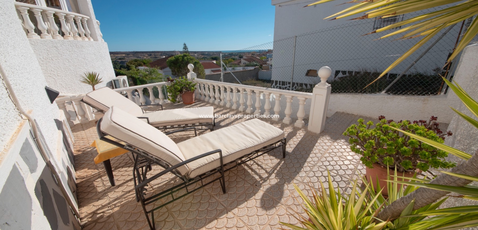 Wederverkoop - Vrijstaande Villa - Urb. La Marina