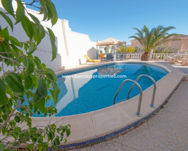 Wederverkoop - Vrijstaande Villa - Urb. La Marina