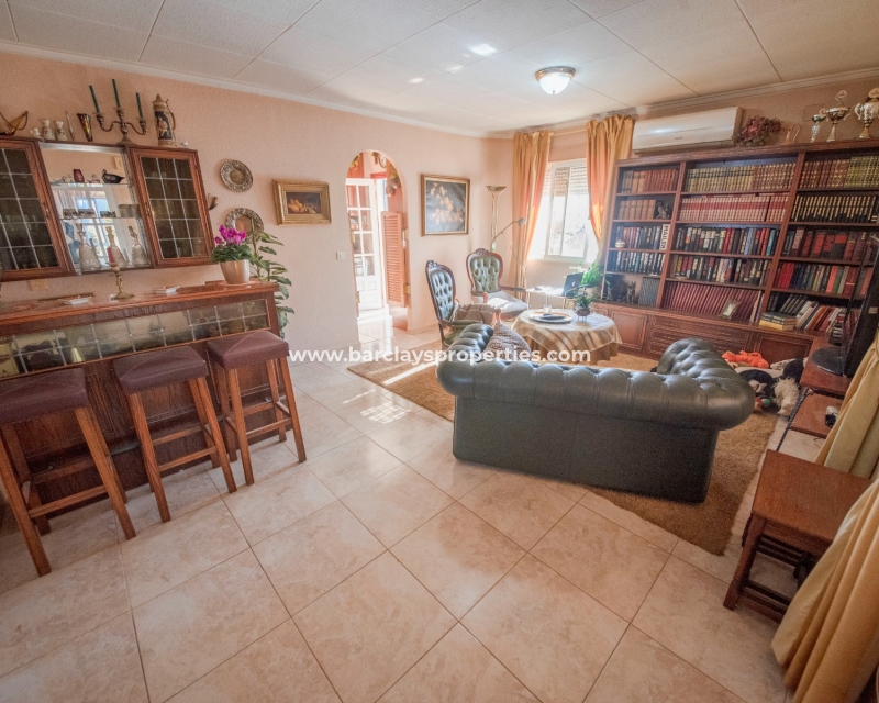 Wederverkoop - Vrijstaande Villa - Urb. La Marina