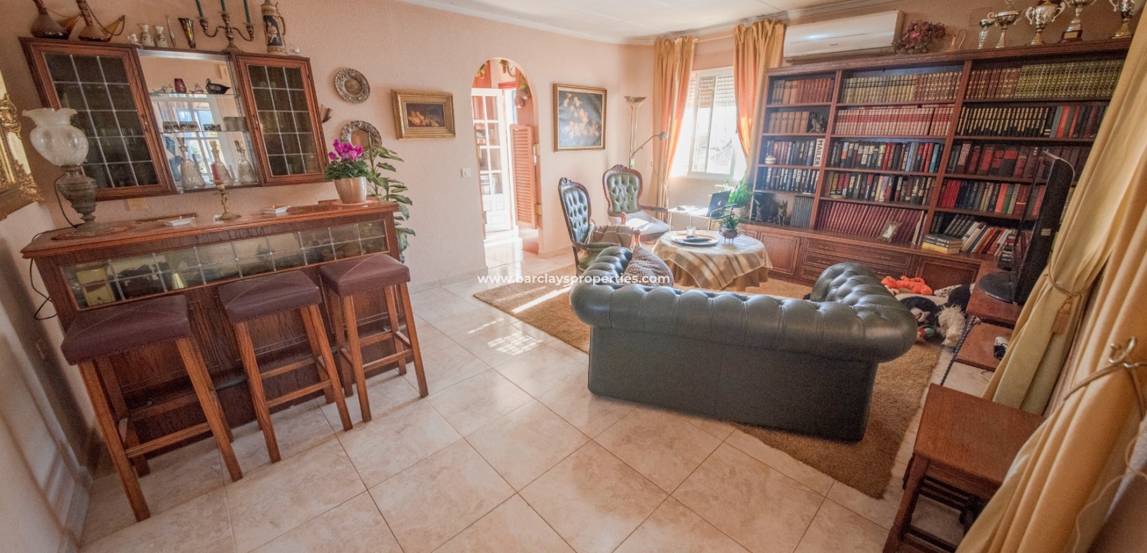 Wederverkoop - Vrijstaande Villa - Urb. La Marina