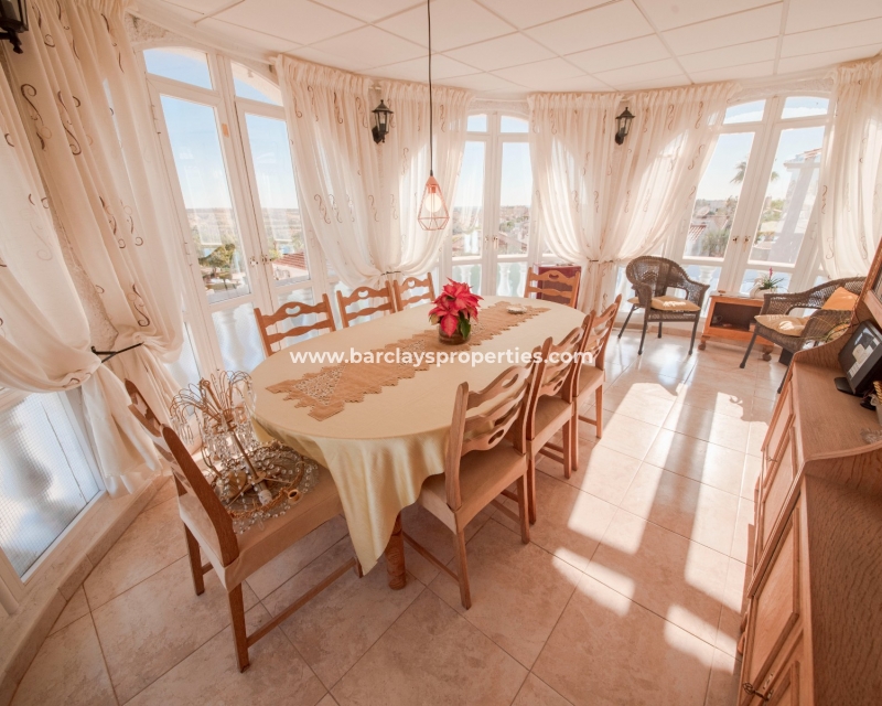 Wederverkoop - Vrijstaande Villa - Urb. La Marina