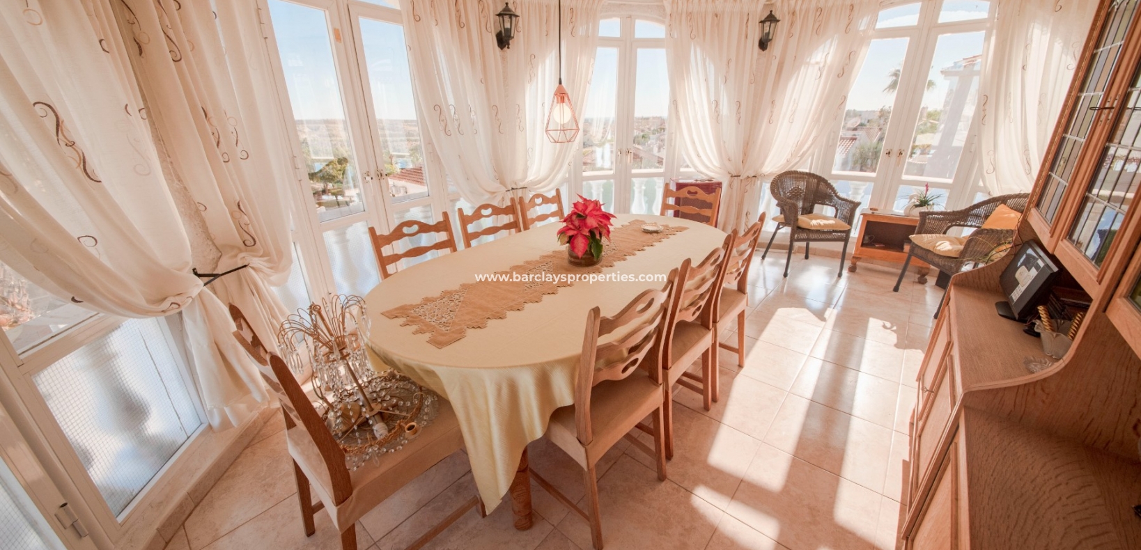 Wederverkoop - Vrijstaande Villa - Urb. La Marina