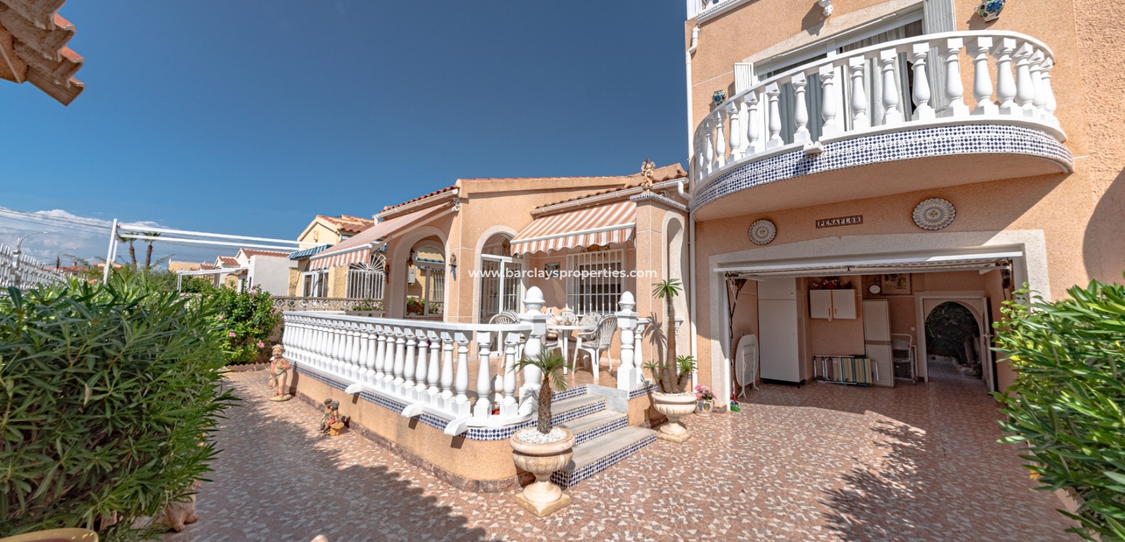 Wederverkoop - Vrijstaande Villa - Urb. La Marina