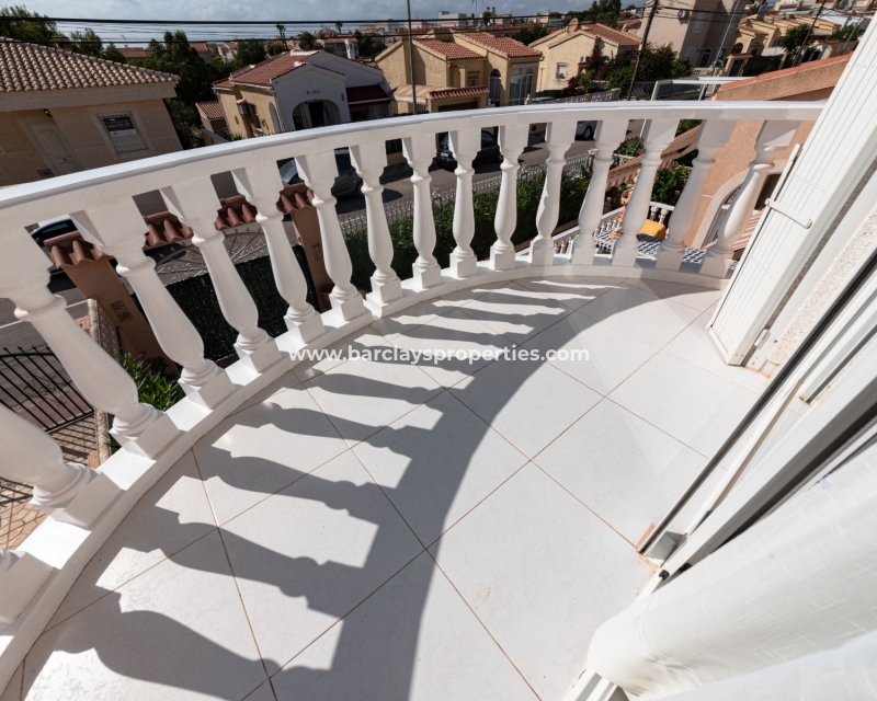 Wederverkoop - Vrijstaande Villa - Urb. La Marina