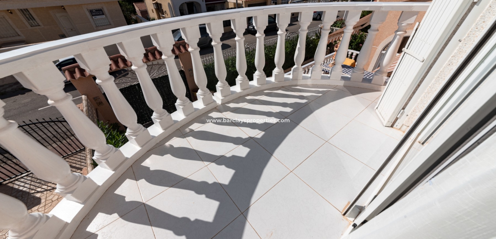 Wederverkoop - Vrijstaande Villa - Urb. La Marina