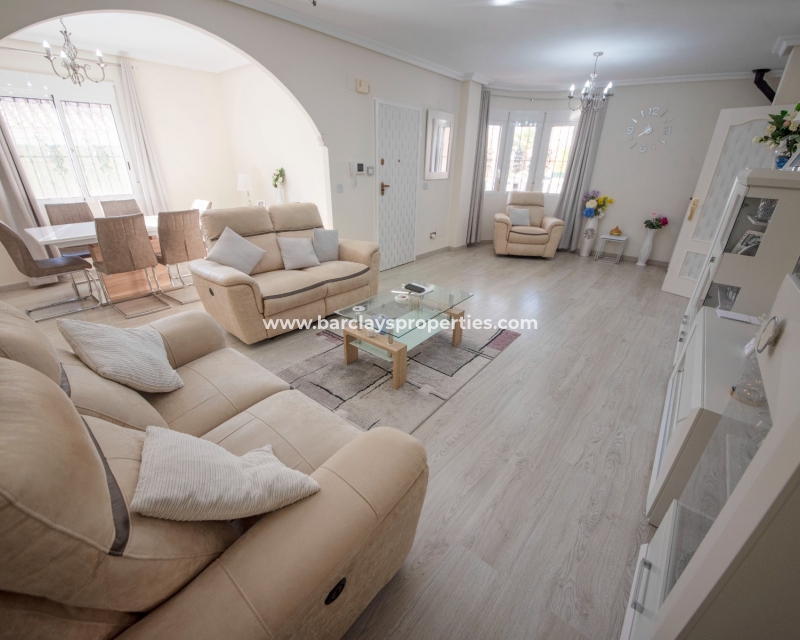 Wederverkoop - Vrijstaande Villa - Urb. La Marina