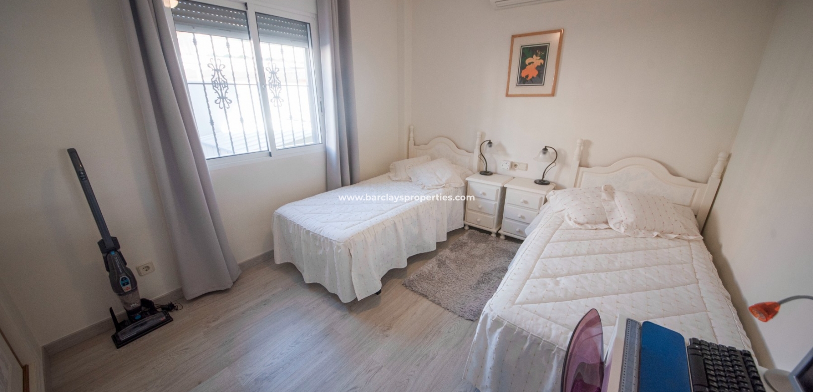 Wederverkoop - Vrijstaande Villa - Urb. La Marina