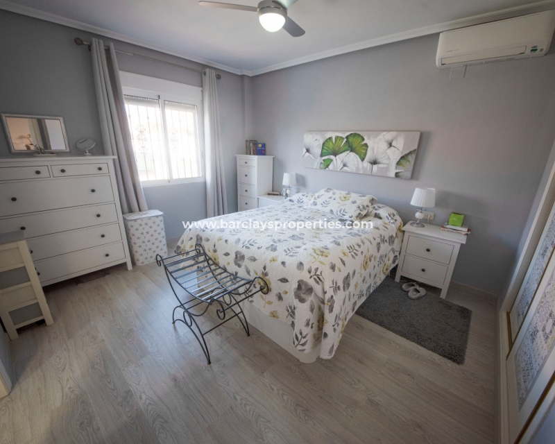 Wederverkoop - Vrijstaande Villa - Urb. La Marina