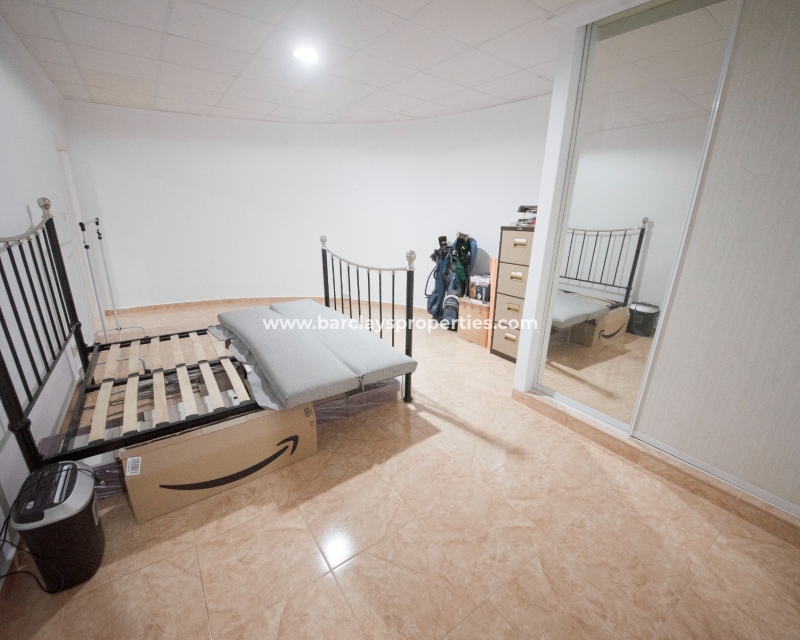 Wederverkoop - Vrijstaande Villa - Urb. La Marina