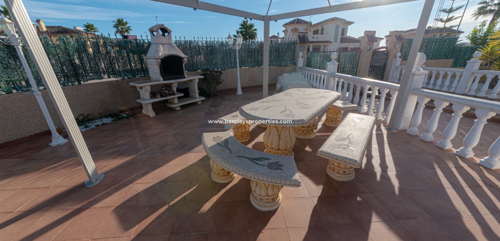 Wederverkoop - Vrijstaande Villa - Urb. La Marina