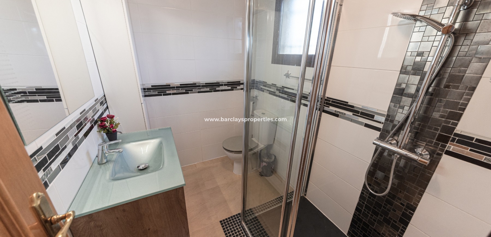 Wederverkoop - Vrijstaande Villa - Urb. La Marina