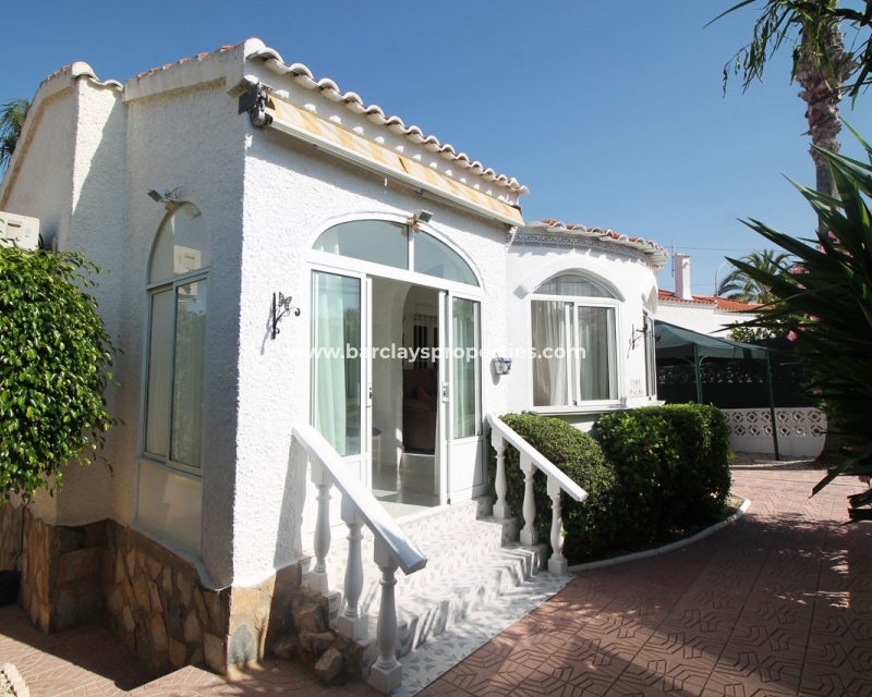 Wederverkoop - Vrijstaande Villa - Urb. La Marina