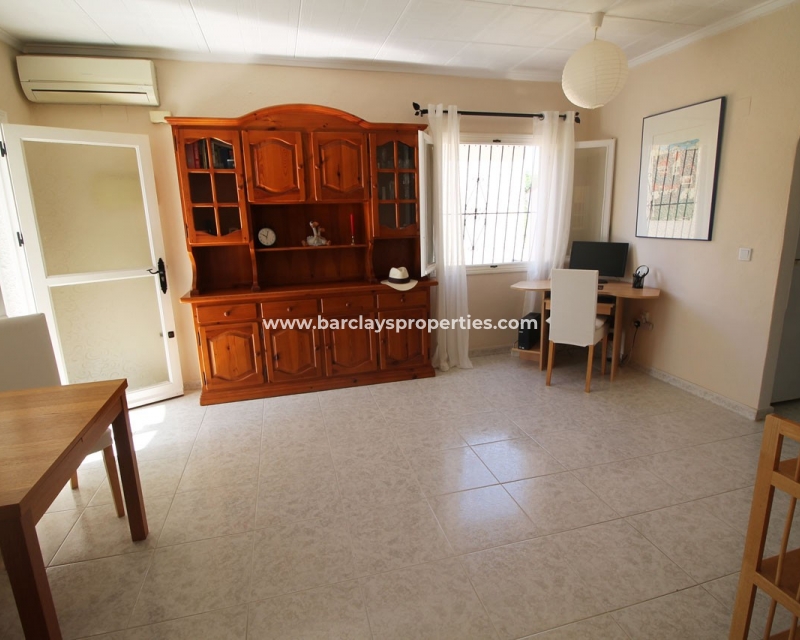 Wederverkoop - Vrijstaande Villa - Urb. La Marina