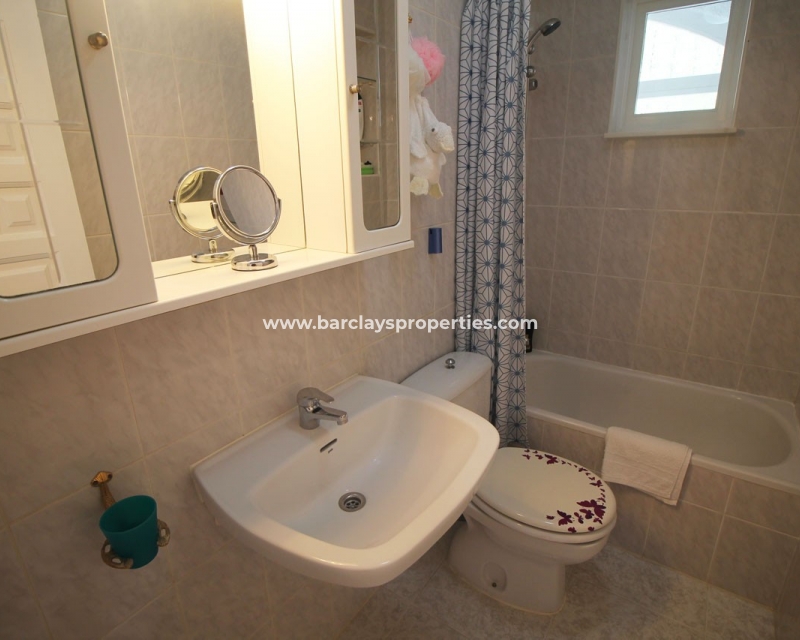 Wederverkoop - Vrijstaande Villa - Urb. La Marina