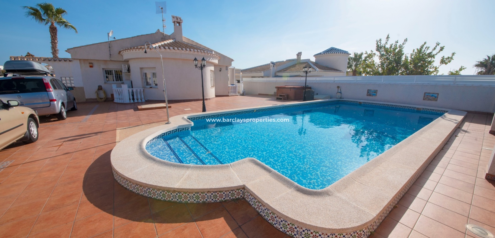 Wederverkoop - Vrijstaande Villa - Urb. La Marina