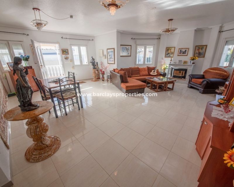 Wederverkoop - Vrijstaande Villa - Urb. La Marina