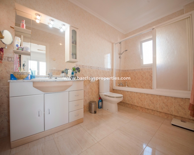 Wederverkoop - Vrijstaande Villa - Urb. La Marina