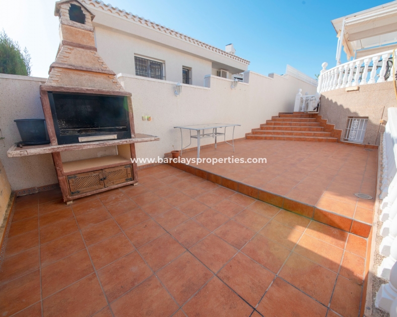 Wederverkoop - Vrijstaande Villa - Urb. La Marina