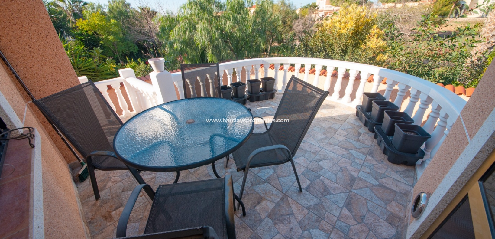 Wederverkoop - Vrijstaande Villa - Urb. La Marina