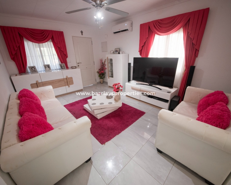 Wederverkoop - Vrijstaande Villa - Urb. La Marina