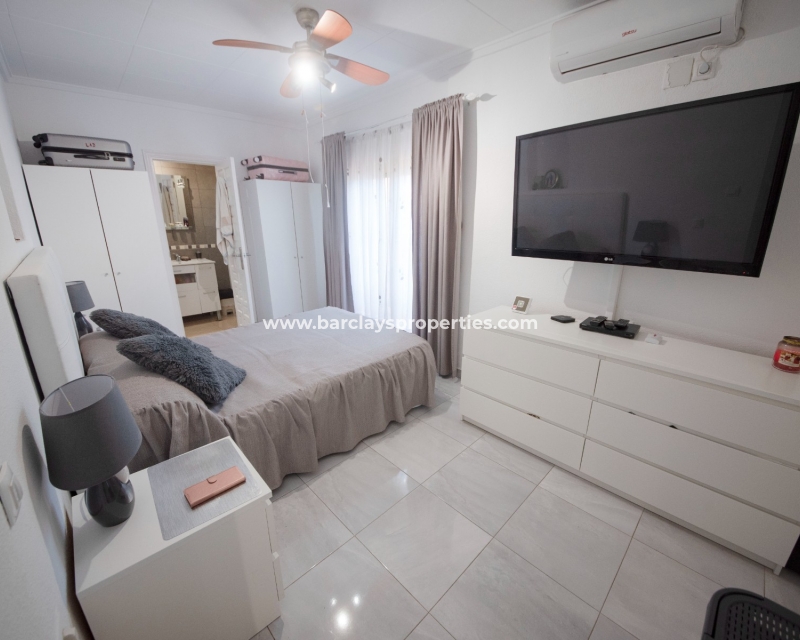 Wederverkoop - Vrijstaande Villa - Urb. La Marina