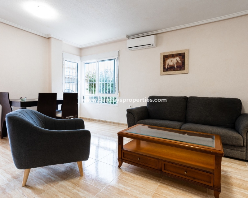 Wederverkoop - Vrijstaande Villa - Urb. La Marina