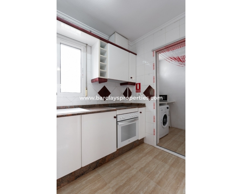 Wederverkoop - Vrijstaande Villa - Urb. La Marina