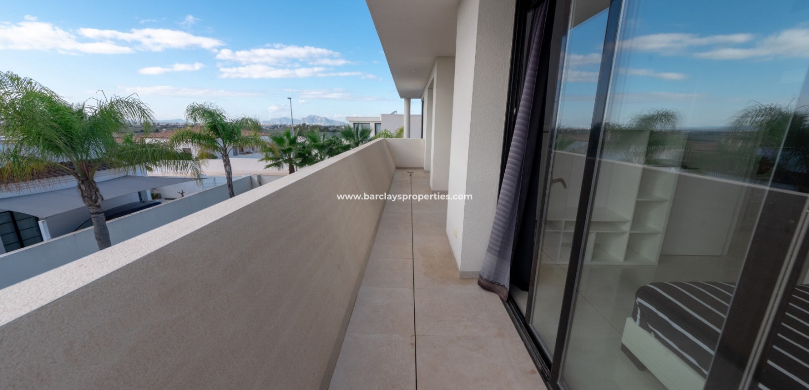 Wederverkoop - Vrijstaande Villa - Urb. La Marina