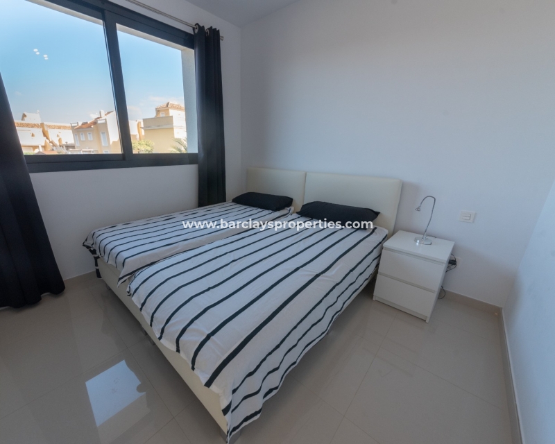 Wederverkoop - Vrijstaande Villa - Urb. La Marina