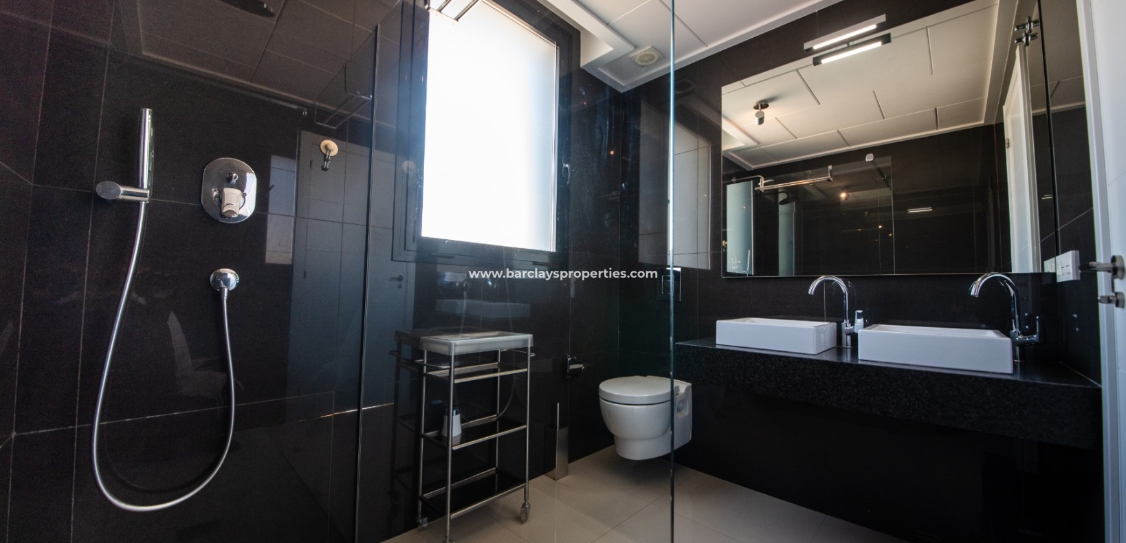 Wederverkoop - Vrijstaande Villa - Urb. La Marina