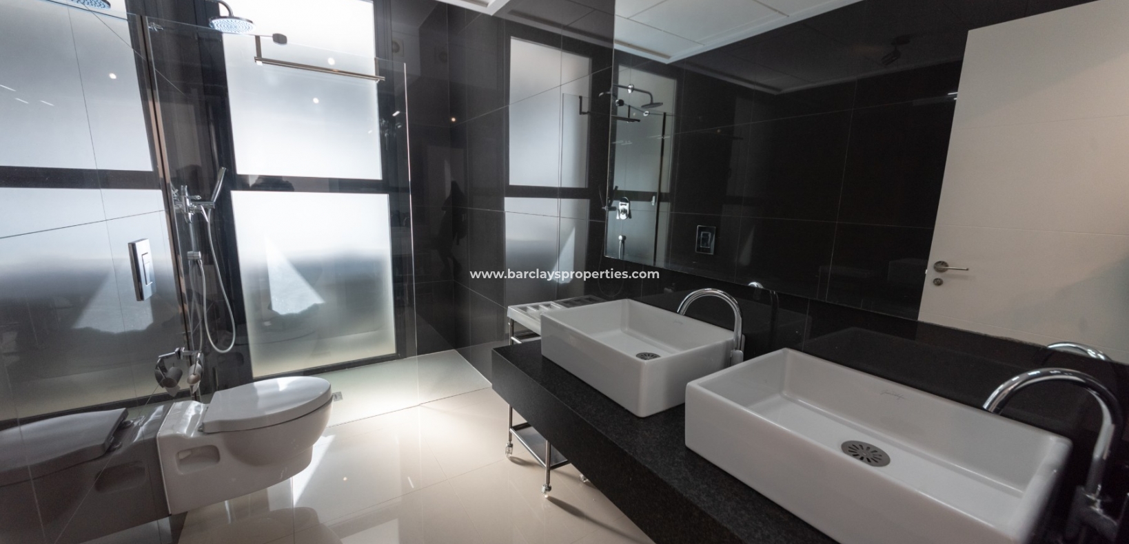 Wederverkoop - Vrijstaande Villa - Urb. La Marina