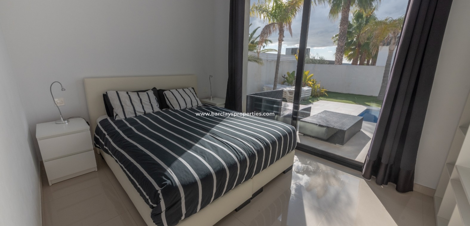 Wederverkoop - Vrijstaande Villa - Urb. La Marina