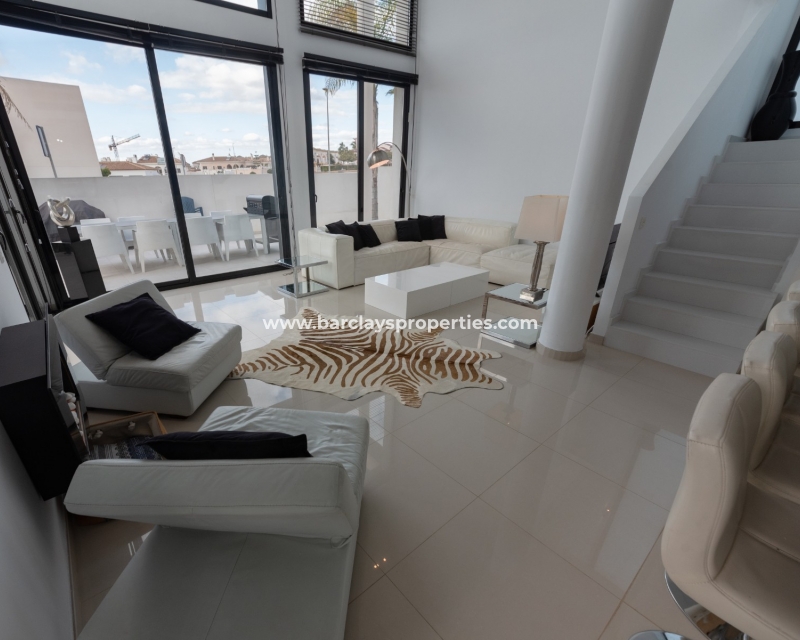 Wederverkoop - Vrijstaande Villa - Urb. La Marina