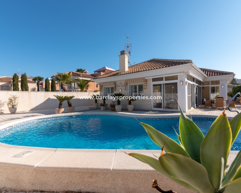 Wederverkoop - Vrijstaande Villa - Urb. La Marina