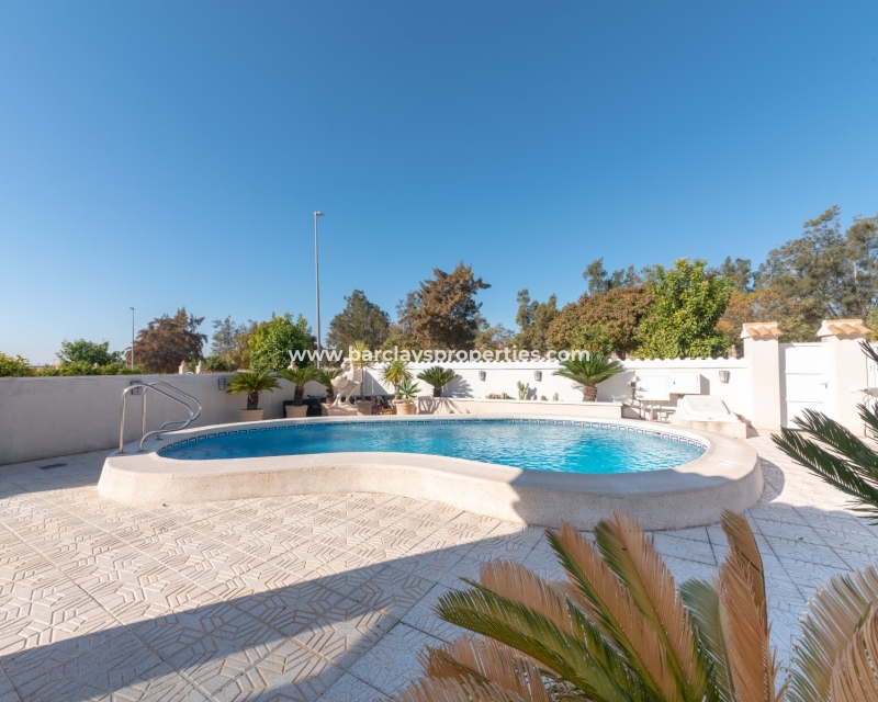 Wederverkoop - Vrijstaande Villa - Urb. La Marina