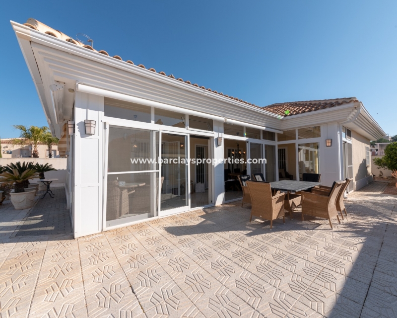 Wederverkoop - Vrijstaande Villa - Urb. La Marina