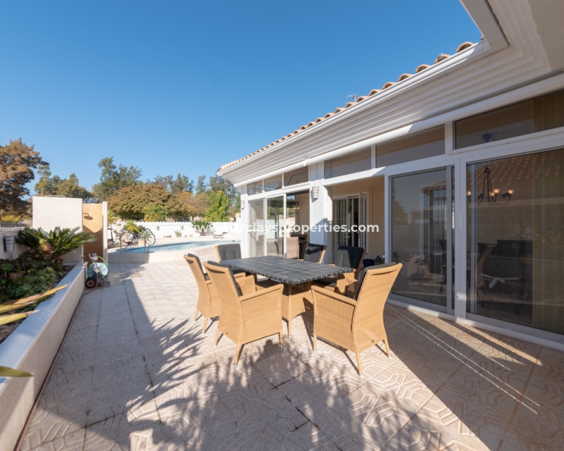 Wederverkoop - Vrijstaande Villa - Urb. La Marina