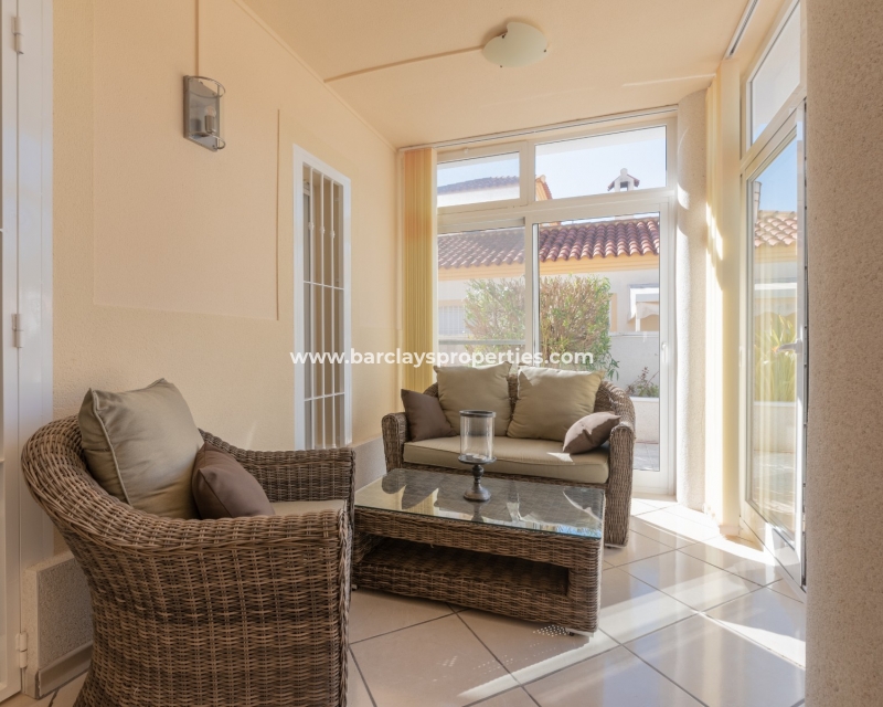 Wederverkoop - Vrijstaande Villa - Urb. La Marina