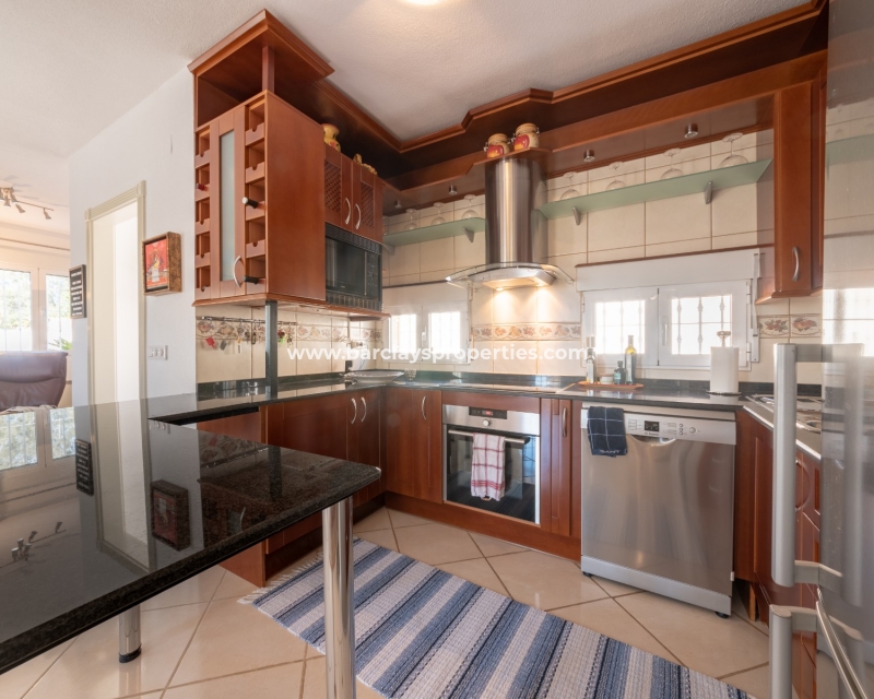 Wederverkoop - Vrijstaande Villa - Urb. La Marina