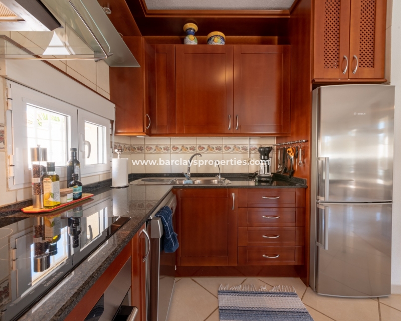 Wederverkoop - Vrijstaande Villa - Urb. La Marina