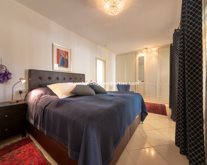 Wederverkoop - Vrijstaande Villa - Urb. La Marina