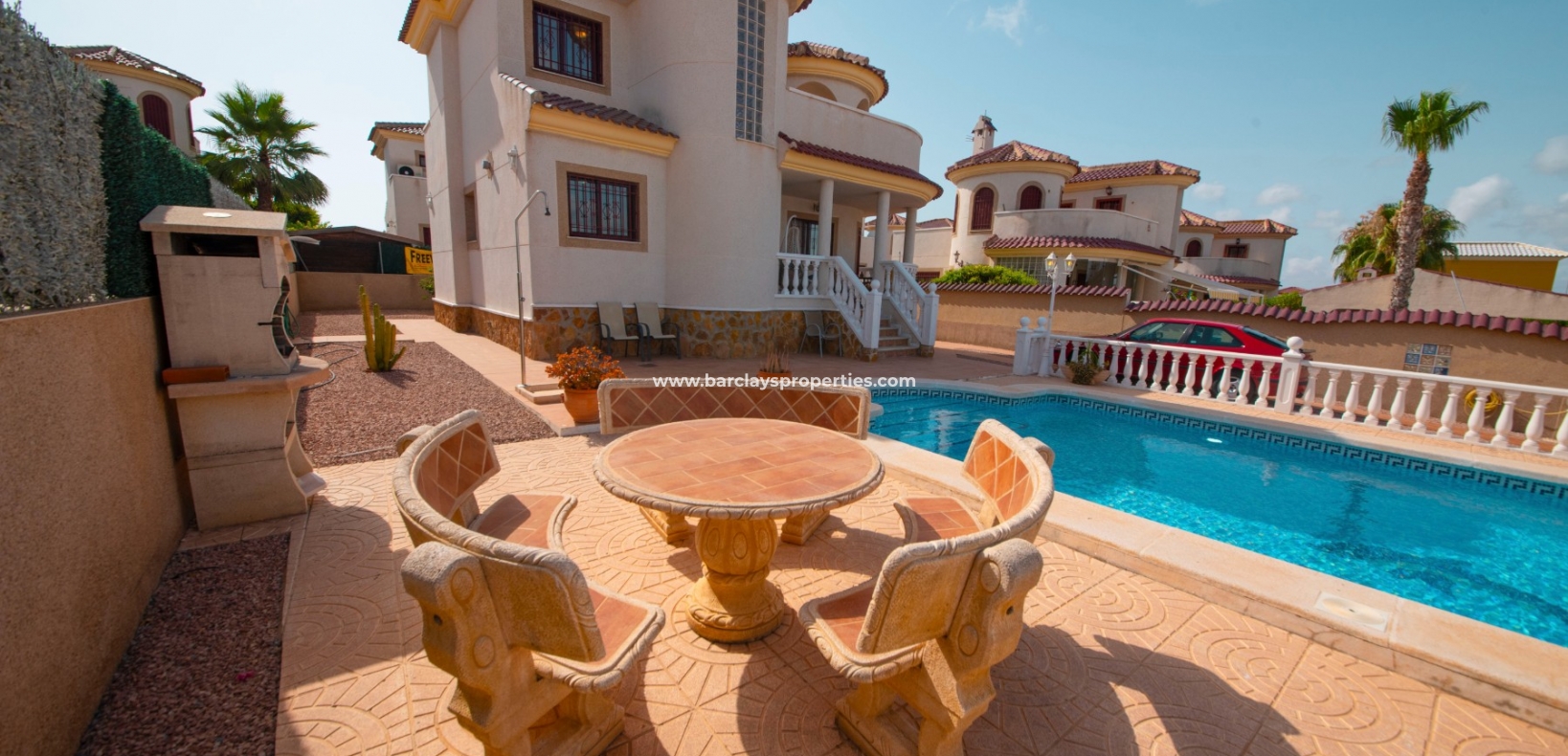 Wederverkoop - Vrijstaande Villa - Urb. La Marina