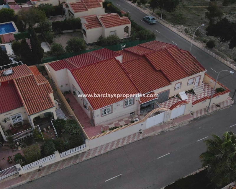 Wederverkoop - Vrijstaande Villa - Urb. La Marina