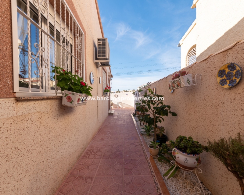 Wederverkoop - Vrijstaande Villa - Urb. La Marina