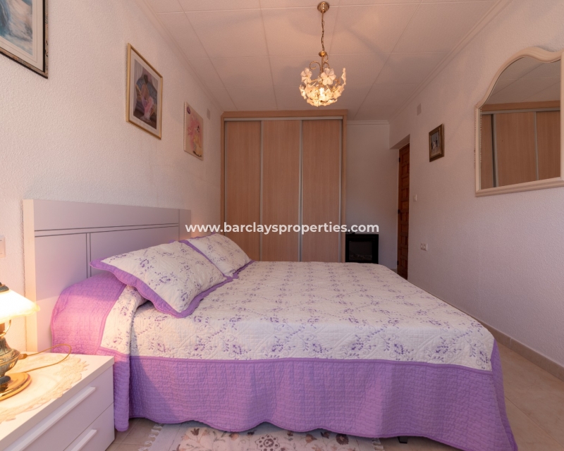 Wederverkoop - Vrijstaande Villa - Urb. La Marina